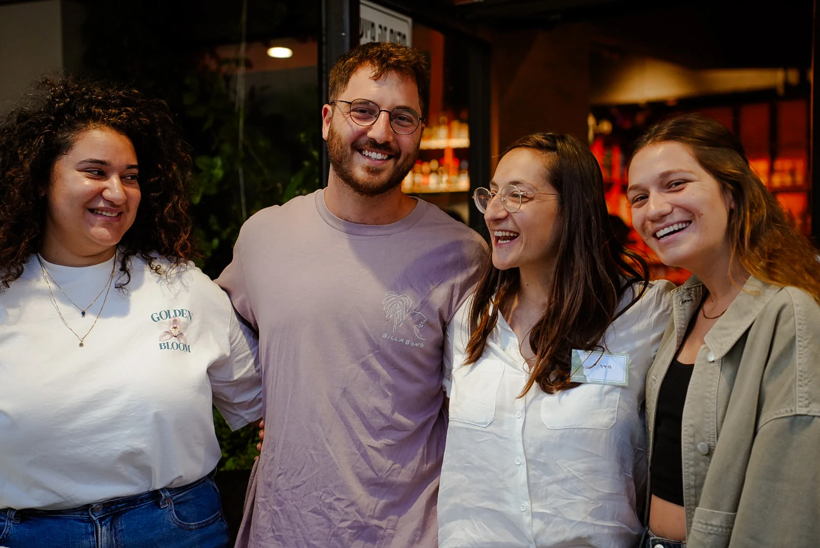 ארבעה מפעילי מטה הצעירים של מצפינים במפגש ערב